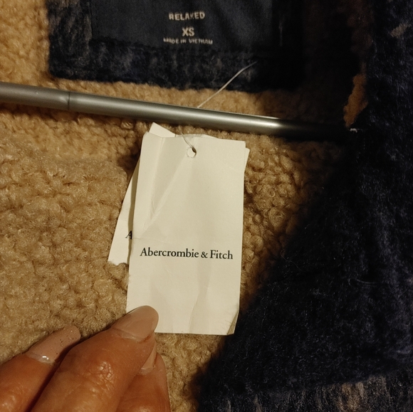 Abercrombie & Fitch Sherpa Lined Shirt Jacket Sz.XS NWT - Picture 13 of 13